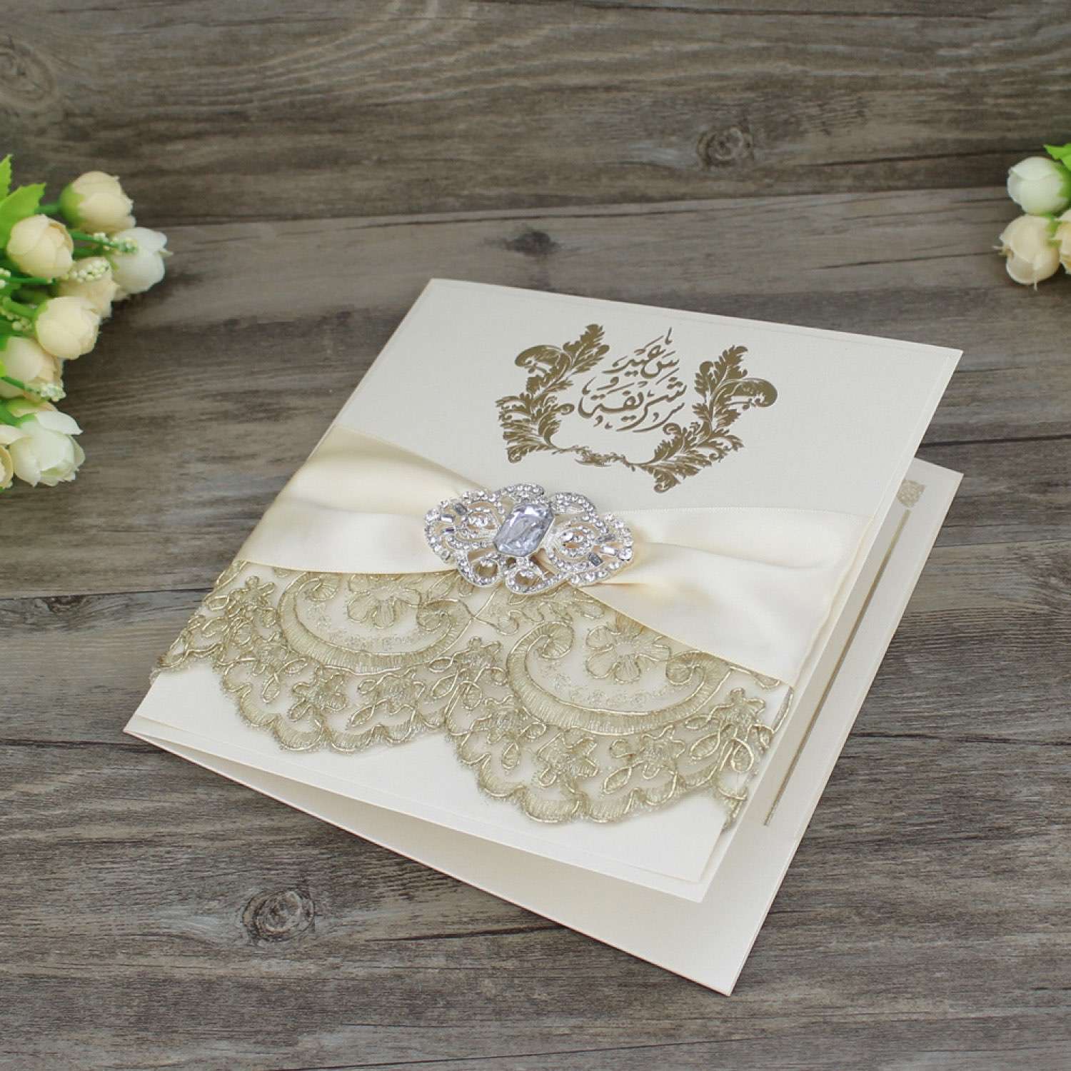 Half Fold Foiling Invitation Customized Decoration Embroidered Wedding Invitation 